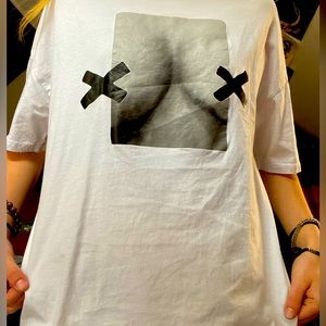 Graphic t shirt